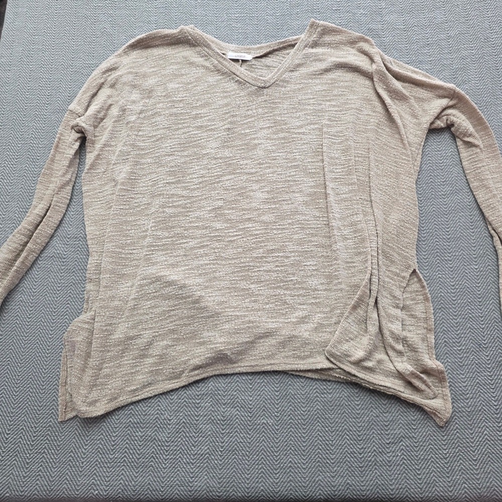Cherish Womens V-Neck Oversized Marled Knit Sweater Side Slit Beige Top